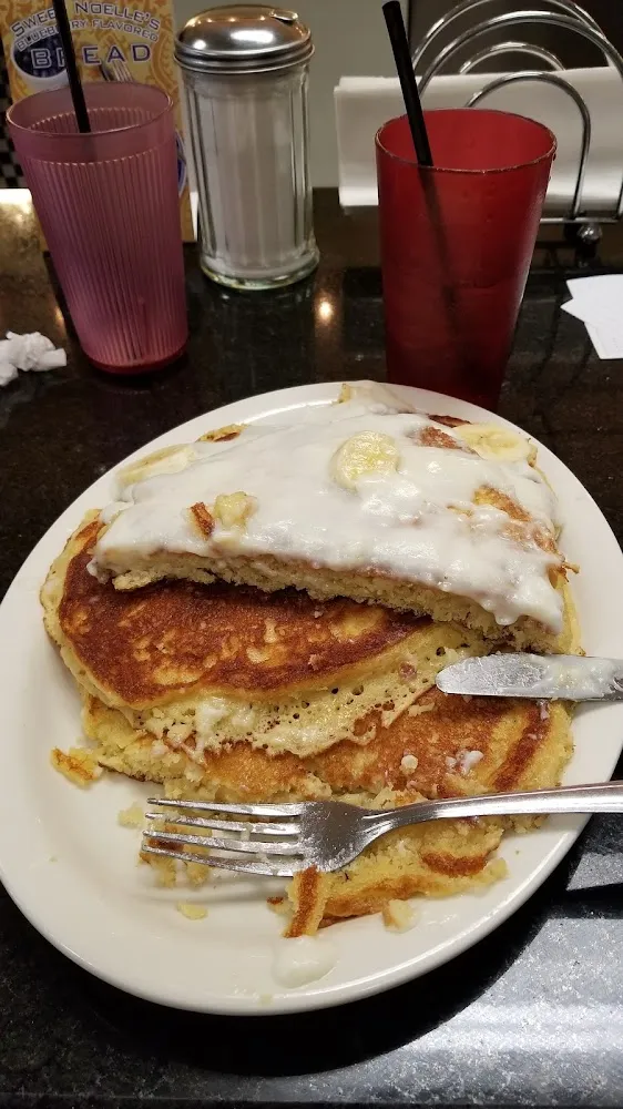 Banana Pancake with Vanilla Sauce